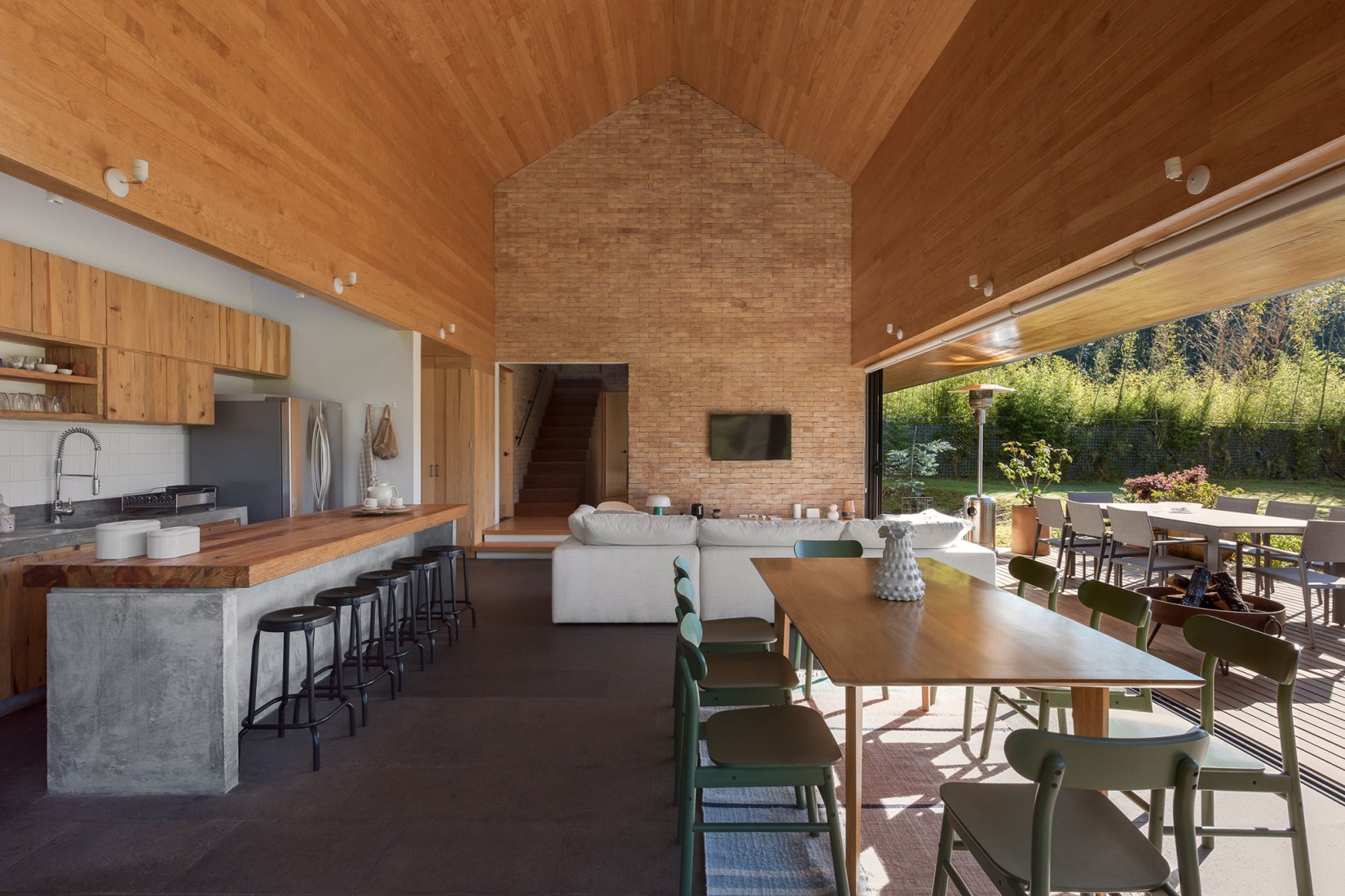 Casa Gardenia por Estudio Atemporal. Fotografía por Luis Gallardo.