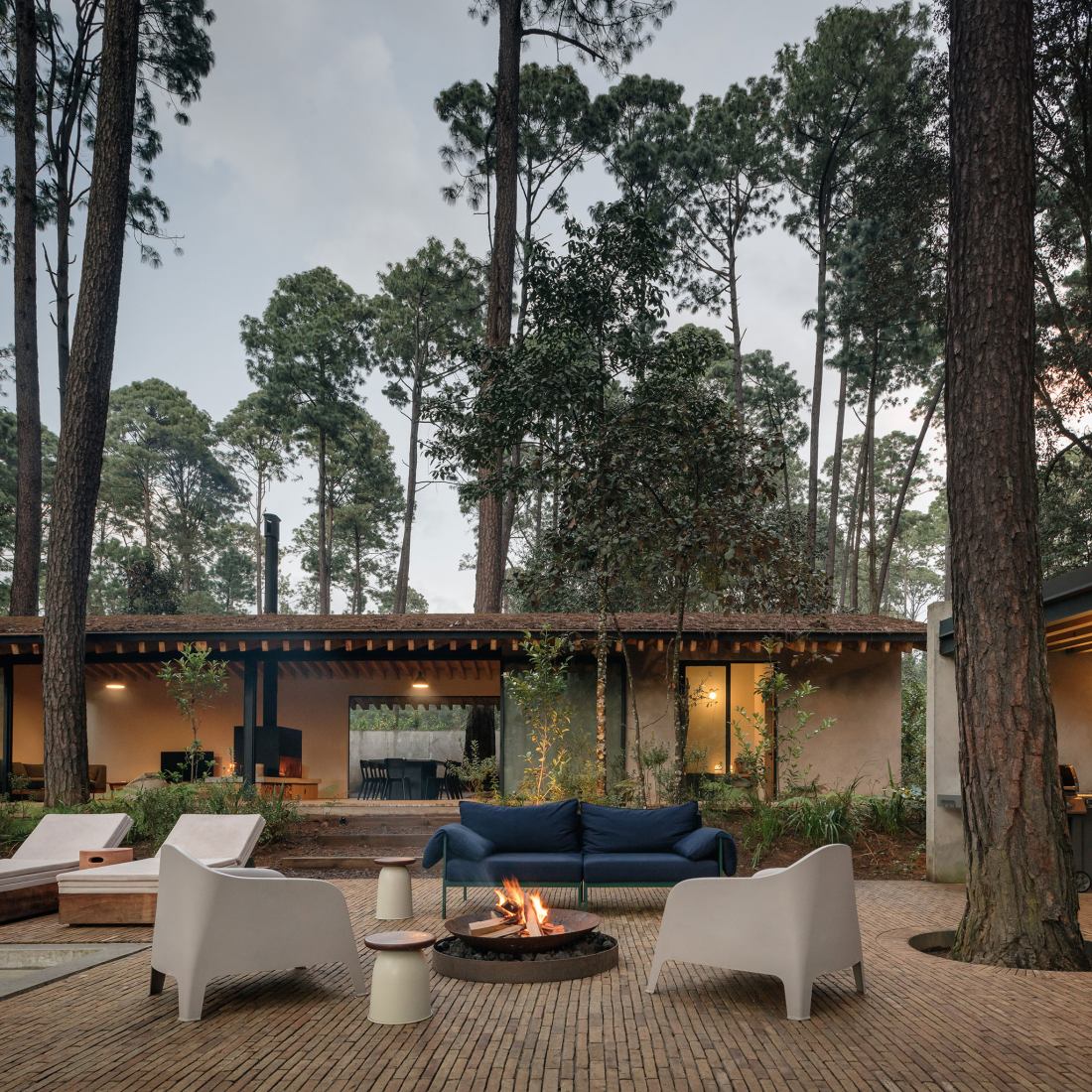 Casa Mola por Estudio Atemporal. Fotografía por Luis Gallardo / LGM studio.