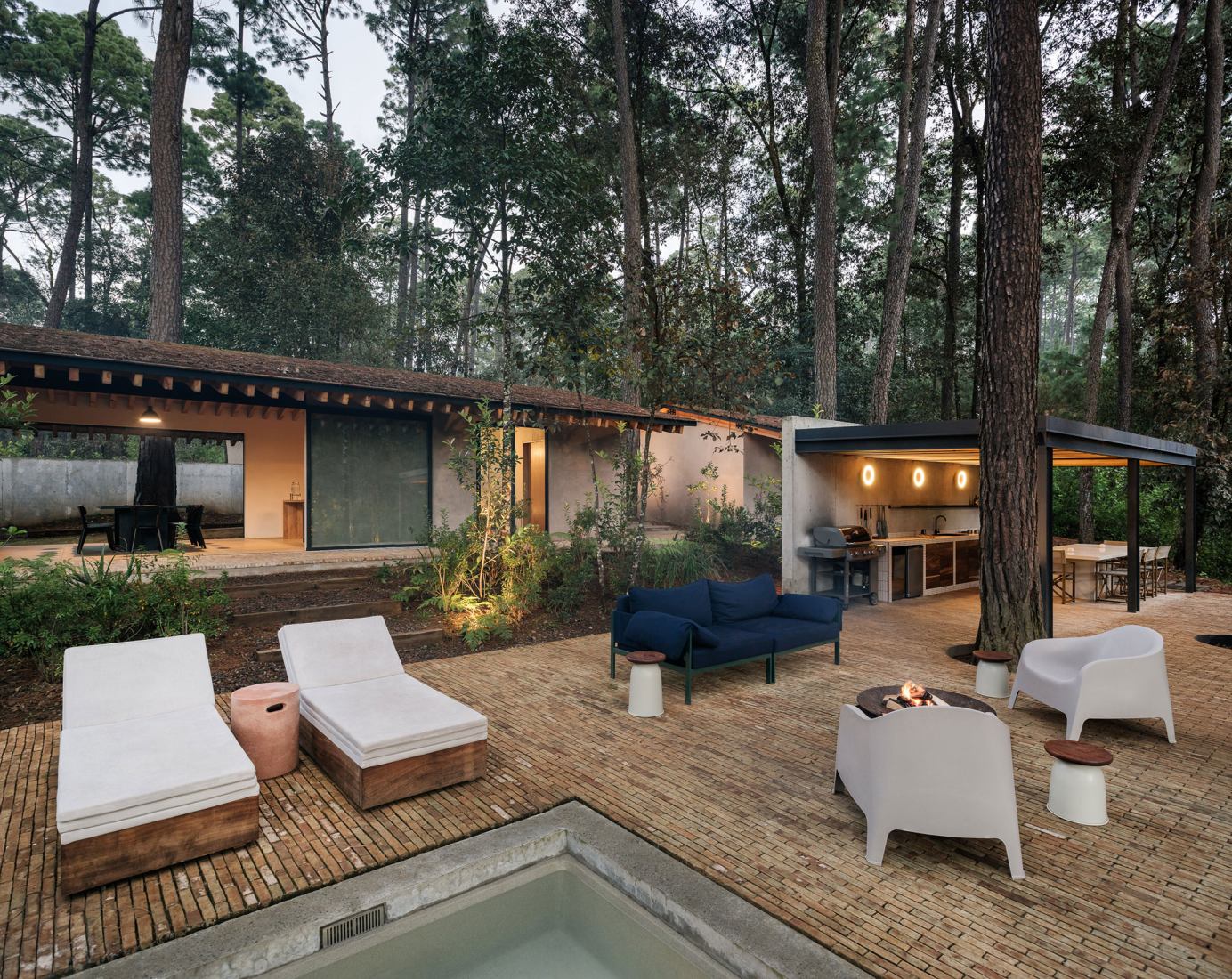 Casa Mola por Estudio Atemporal. Fotografía por Luis Gallardo / LGM studio.