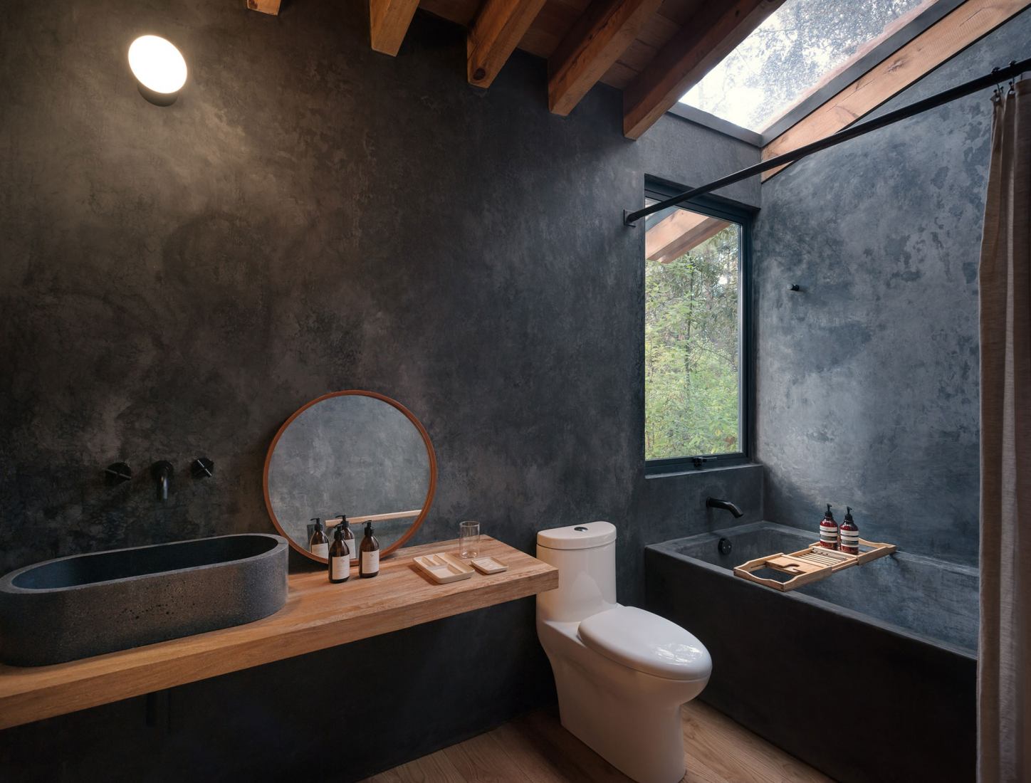 Casa Mola por Estudio Atemporal. Fotografía por Luis Gallardo / LGM studio.