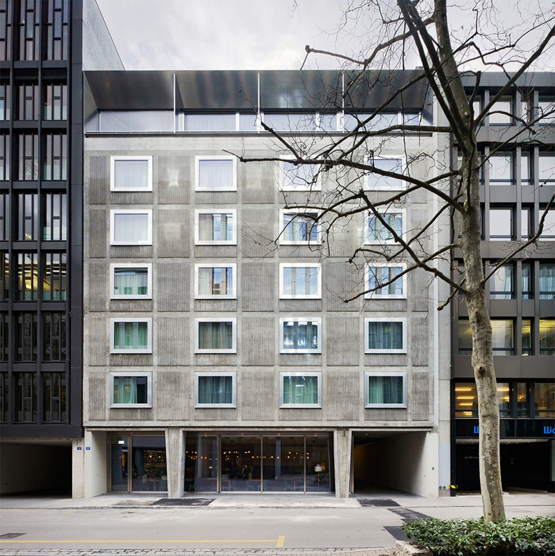 Categoría A, Hotel Nomad, Basilea, Suiza, por Buchner Bründler Architekten. © Ruedi Walti