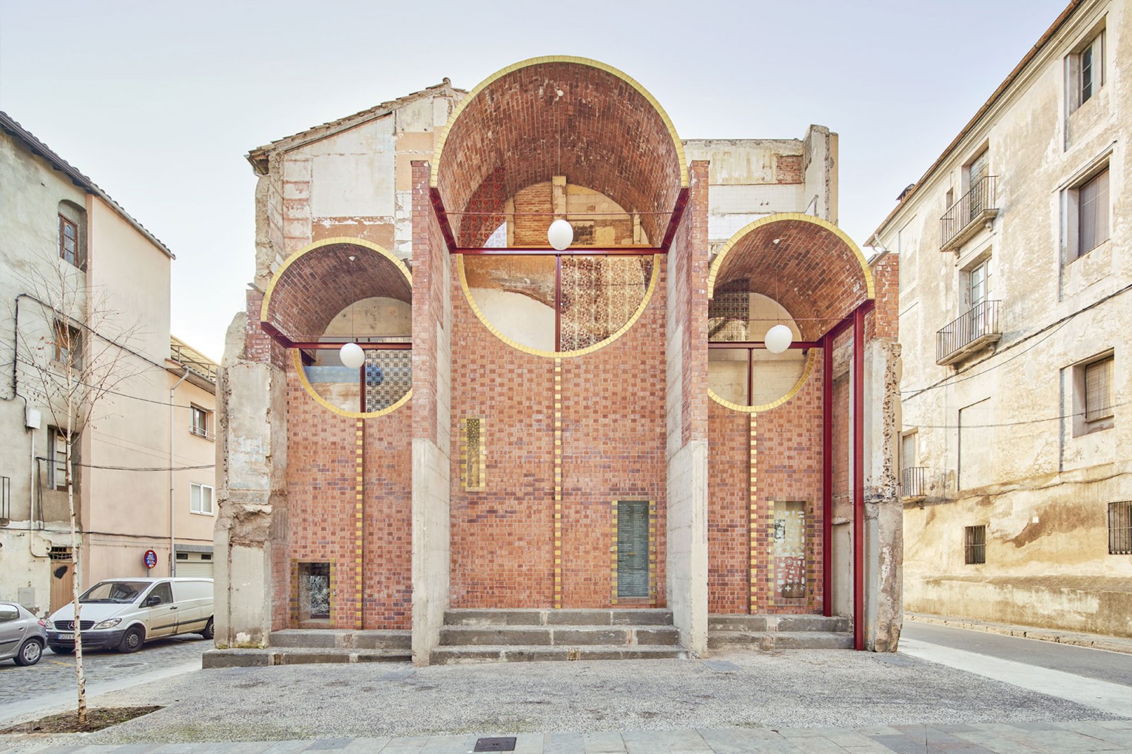 Categoría B, Can Sau. Emergency Scenery, Olot, Girona, por unparelld’arquitectes. © José Hevia