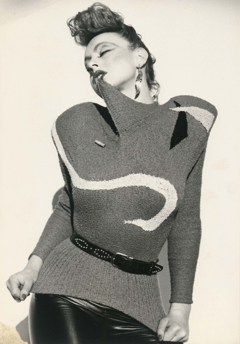 Claudia Skoda, knitwear design from the collection »Fruits«, ca. 1978 (model Irene Staub alias Lady Shiva), © Luciano Castelli. Image courtesy of Claudia Skoda