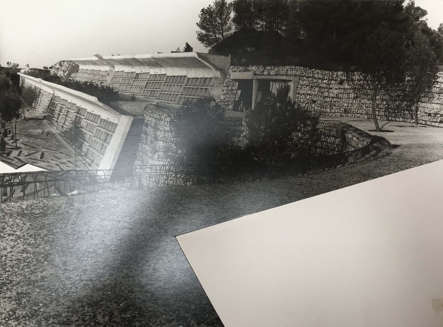 Cut Out 3 Igualada. Igualada Cementery Park by Enric Miralles and Carme Pinós. Exhibition MIRALLES. "A quarts de quatre...". Image courtesy of Foundation Enric Miralles.