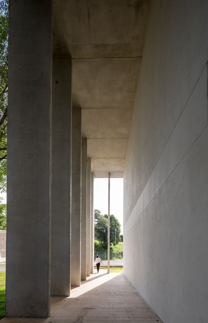 Exterior view. New Campus Piracicaba building by KAAN Achitecten. Photograph by ©Fran Parente