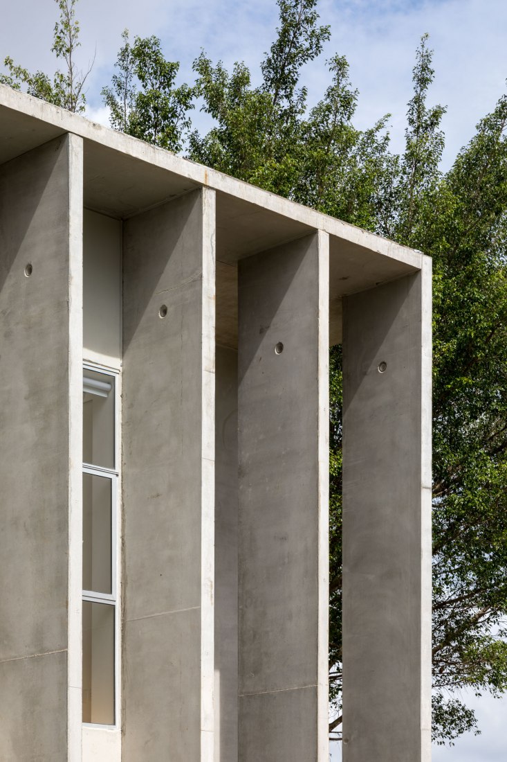 Exterior detail. New Campus Piracicaba building by KAAN Achitecten. Photograph by ©Fran Parente