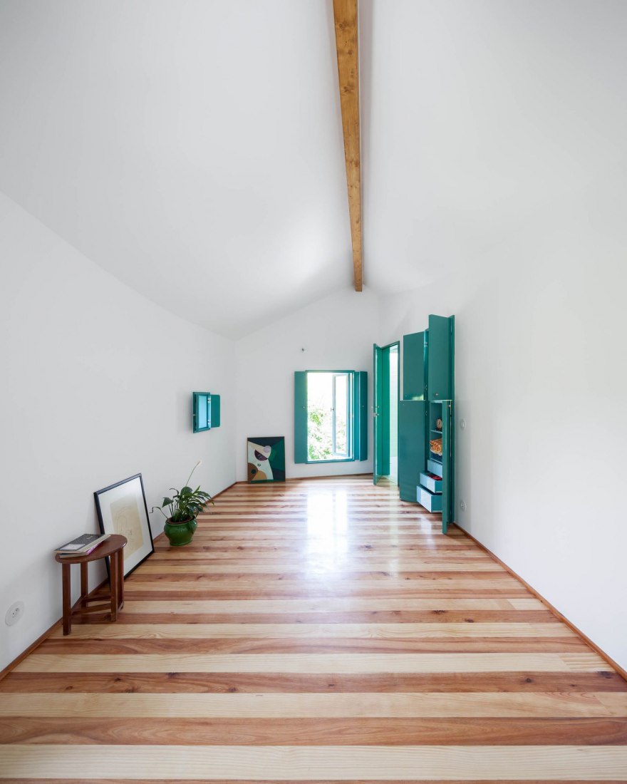 Una pequeña casa en Amarante por Fala Atelier. Fotografía por Ricardo Loureiro