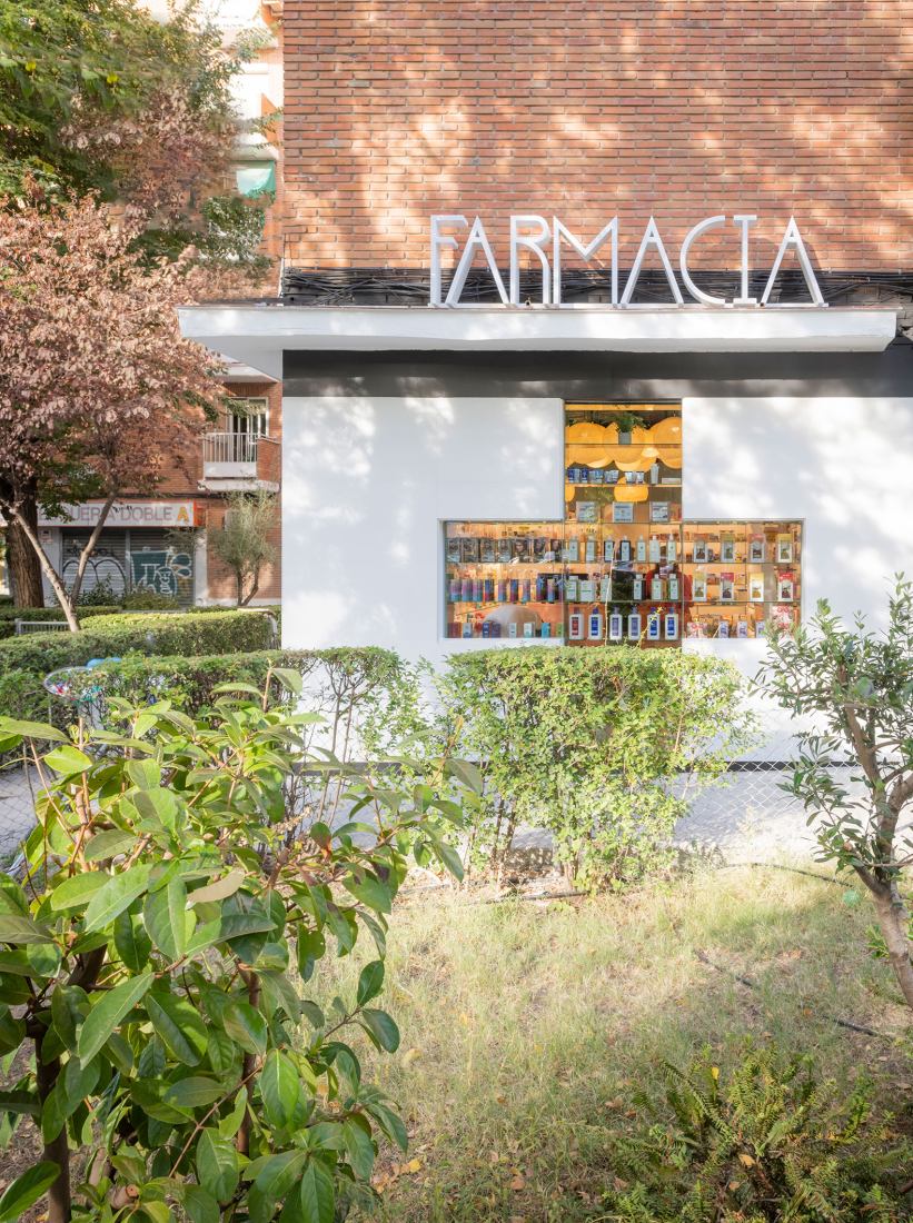 Farmacia Artilleros by Adam Bresnick. Photograph by Amores Pictures.