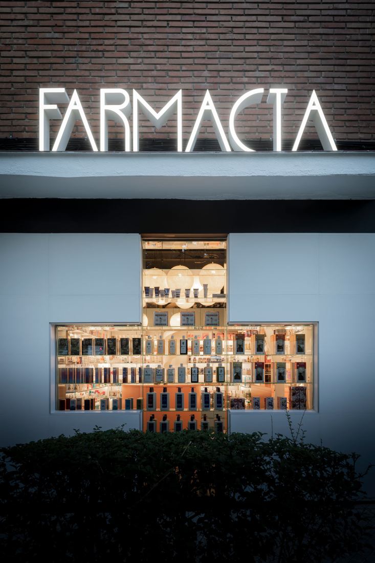 Farmacia Artilleros by Adam Bresnick. Photograph by Amores Pictures.