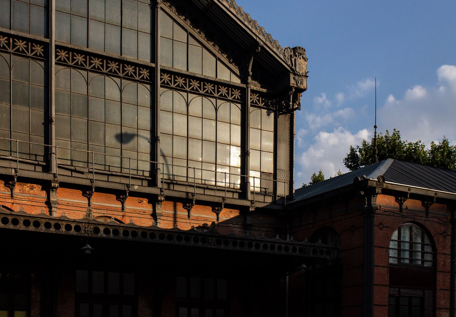 Exterior view. The Railway Museum in Open House Madrid 2018. Photograph by Judit Otero / METALOCUS