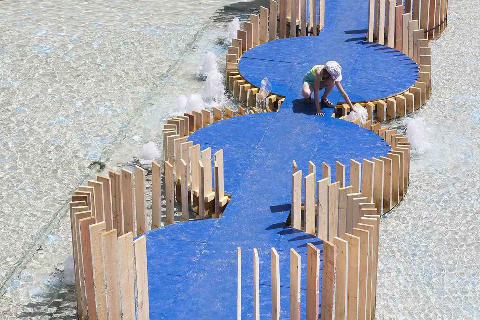 Festival des Architectures Vives 2014 in La Grande Motte. Photography © Paul Kozlowski. 