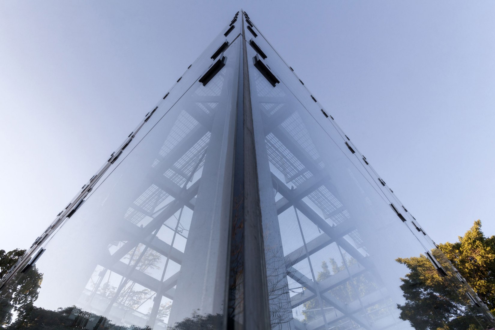 Detail, glass envelope. Orchid Educational Pavilion by FGP Atelier. Photograph by FGP Atelier