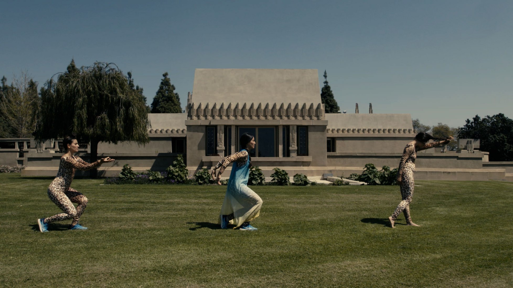Clarissa Tossin (b. 1973), still from Ch’u Mayaa, 2017. Video, color, sound, 17:57 min. Originally commissioned and produced by the City of Los Angeles Department of Cultural Affairs for the exhibition Condemned to Be Modern at the Los Angeles Municipal Art Gallery as part of the Getty’s Pacific Standard Time: LA/LA initiative. Choreographer/performer: Crystal Sepúlveda, cinematographer: Jeremy Glaholt. Image courtesy the artist