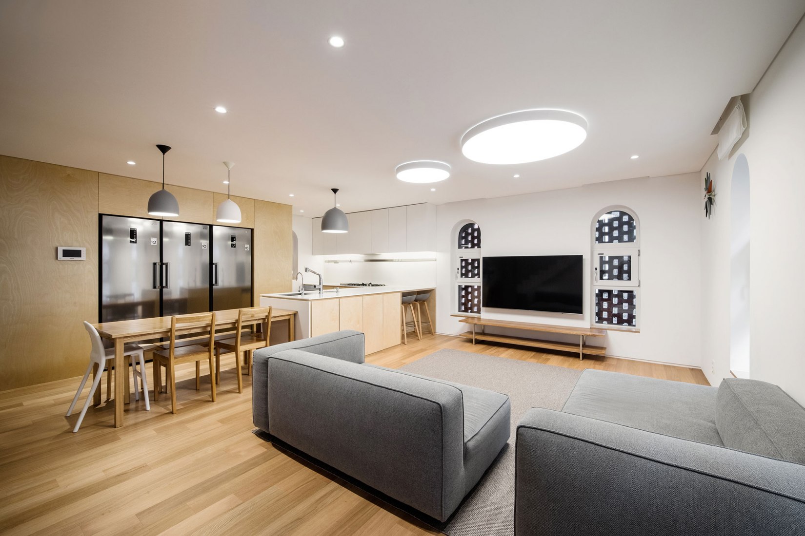 Livingroom, second floor level. Five story house by stpmj. Photograph by Bae Jihun
