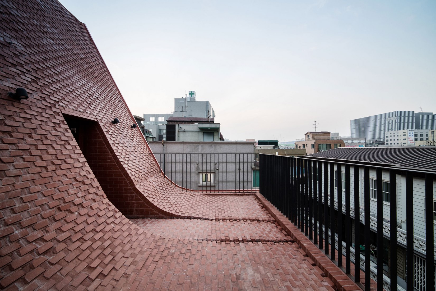 Terrace. Five story house by stpmj. Photograph by Bae Jihun
