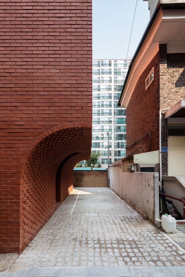 South parking view. Five story house by stpmj. Photograph by Bae Jihun