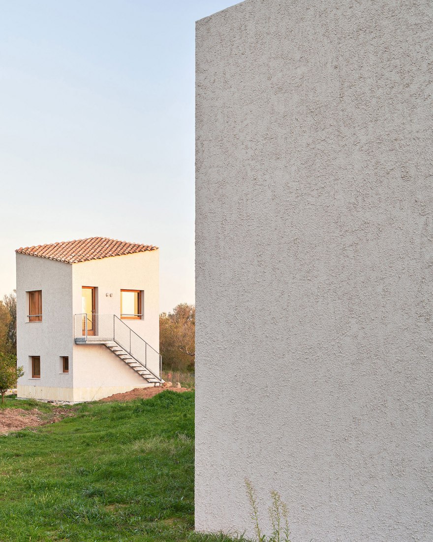 Habitar el campo por Flexoarquitectura + Bàrbara Vich. Fotografía por José Hevia