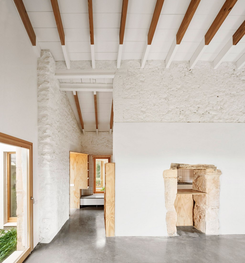 Habitar el campo por Flexoarquitectura + Bàrbara Vich. Fotografía por José Hevia