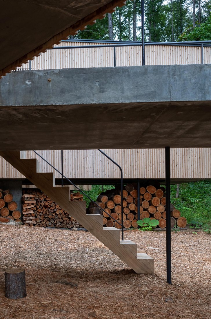 Casa en el bosque por Florian Busch Architects. Fotografía por FBA