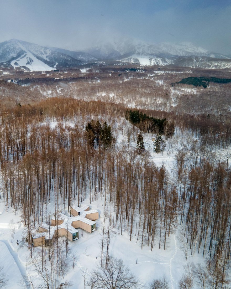Casa en el bosque por Florian Busch Architects. Fotografía por FBA