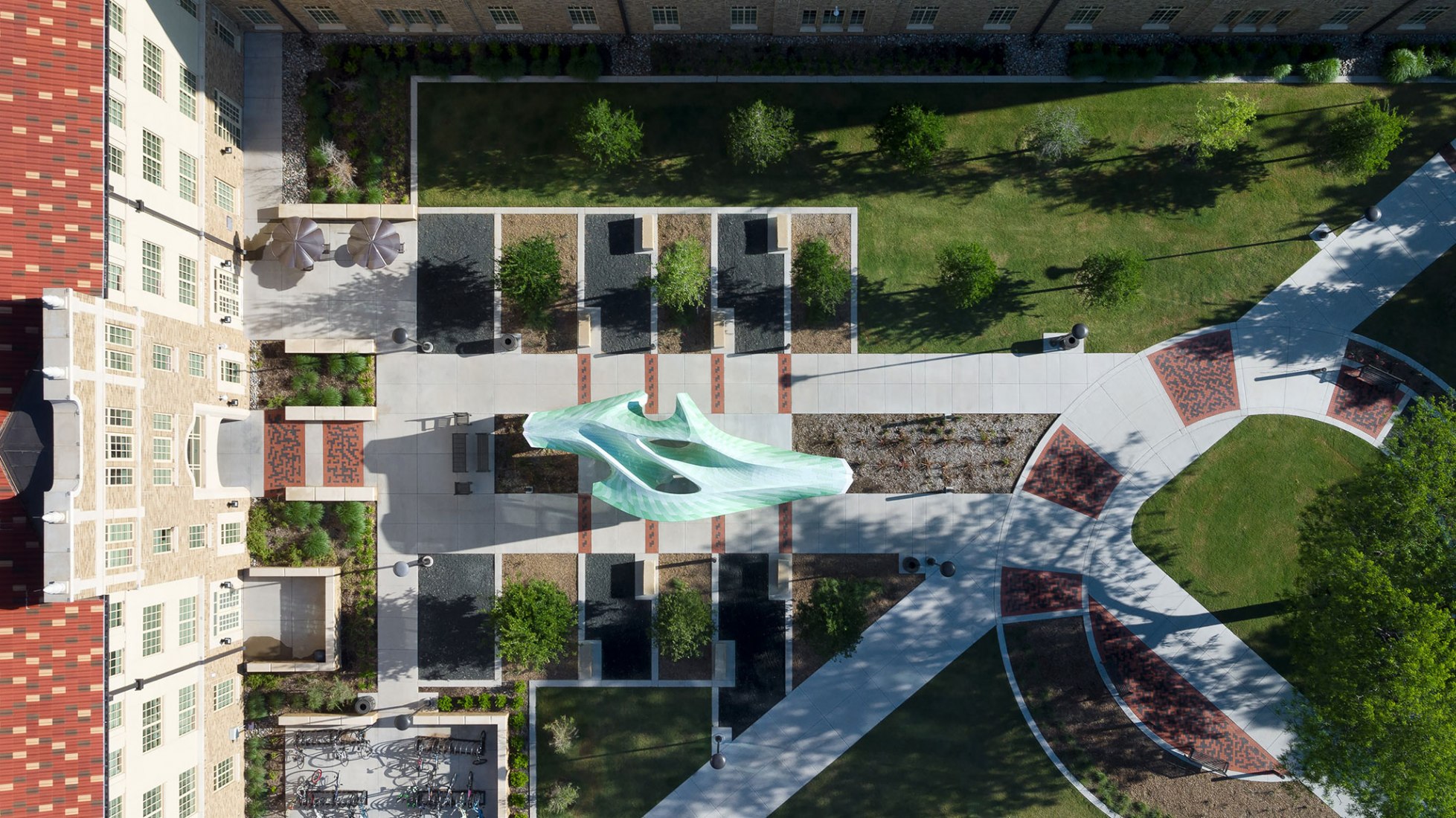 Zephyr ​Pavilion by Marc Fornes /​ Theverymany. Photograph by NAARO