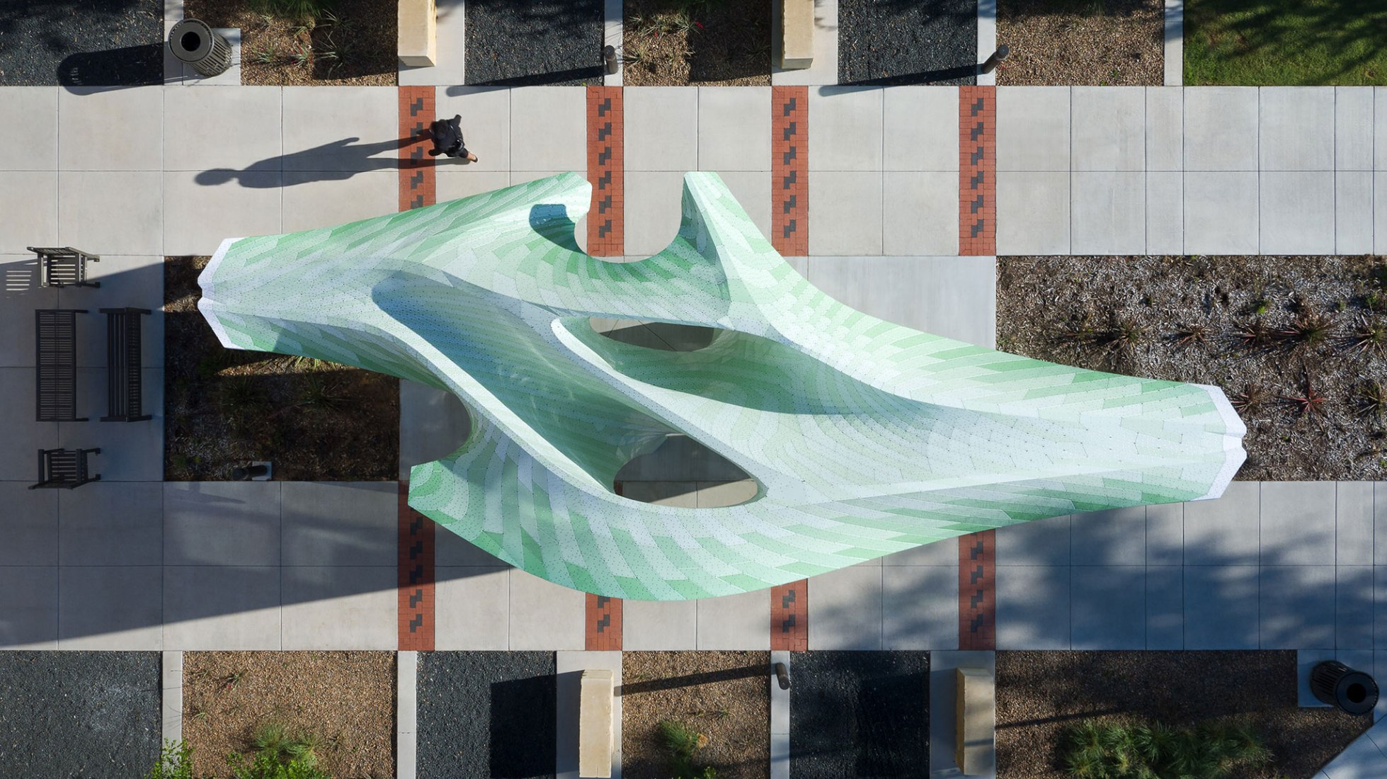 Zephyr ​Pavilion by Marc Fornes /​ Theverymany. Photograph by NAARO