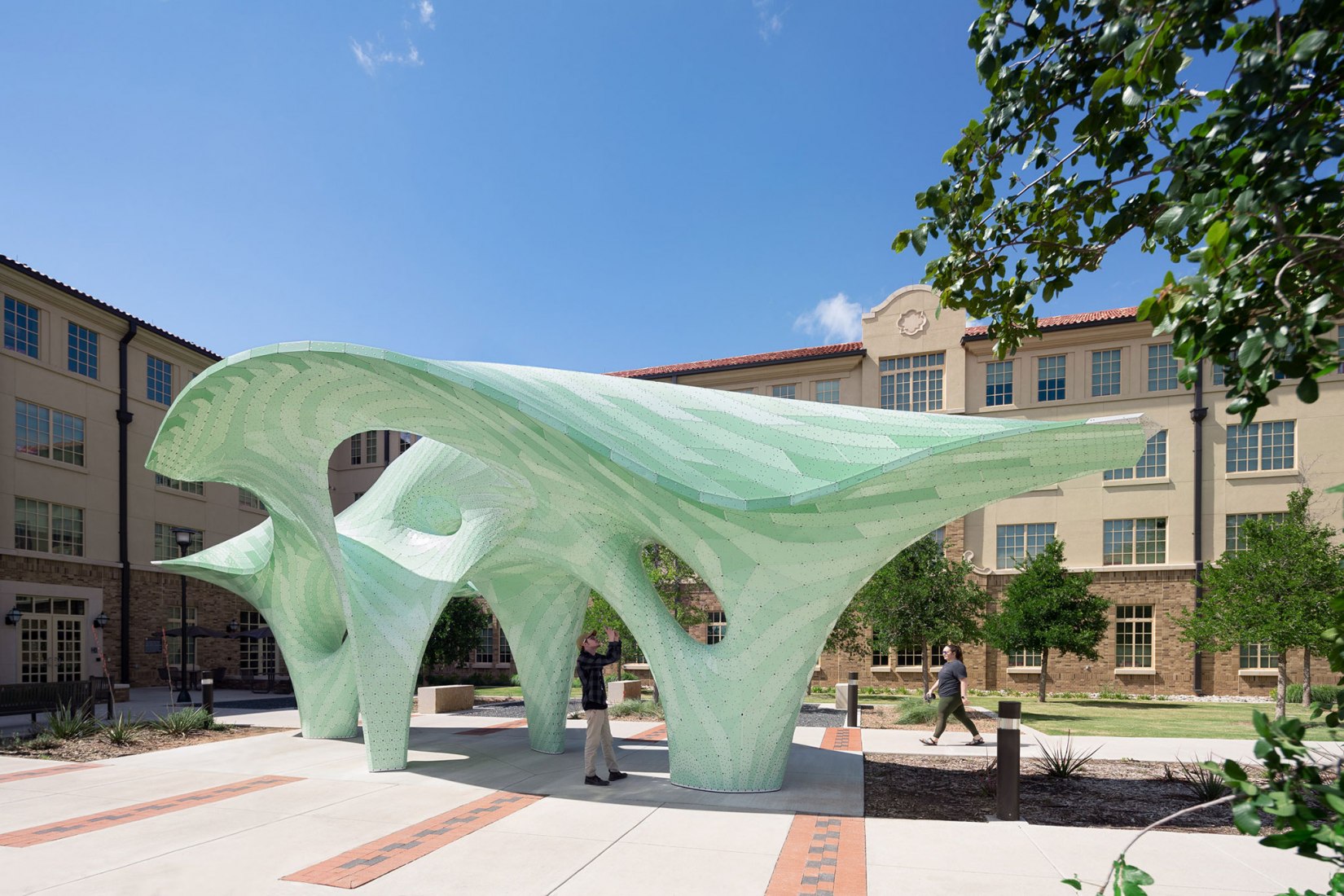 Zephyr ​Pavilion by Marc Fornes /​ Theverymany. Photograph by NAARO