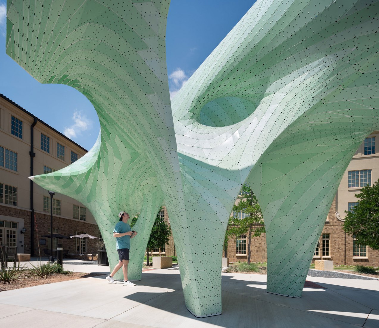 Zephyr ​Pavilion by Marc Fornes /​ Theverymany. Photograph by NAARO
