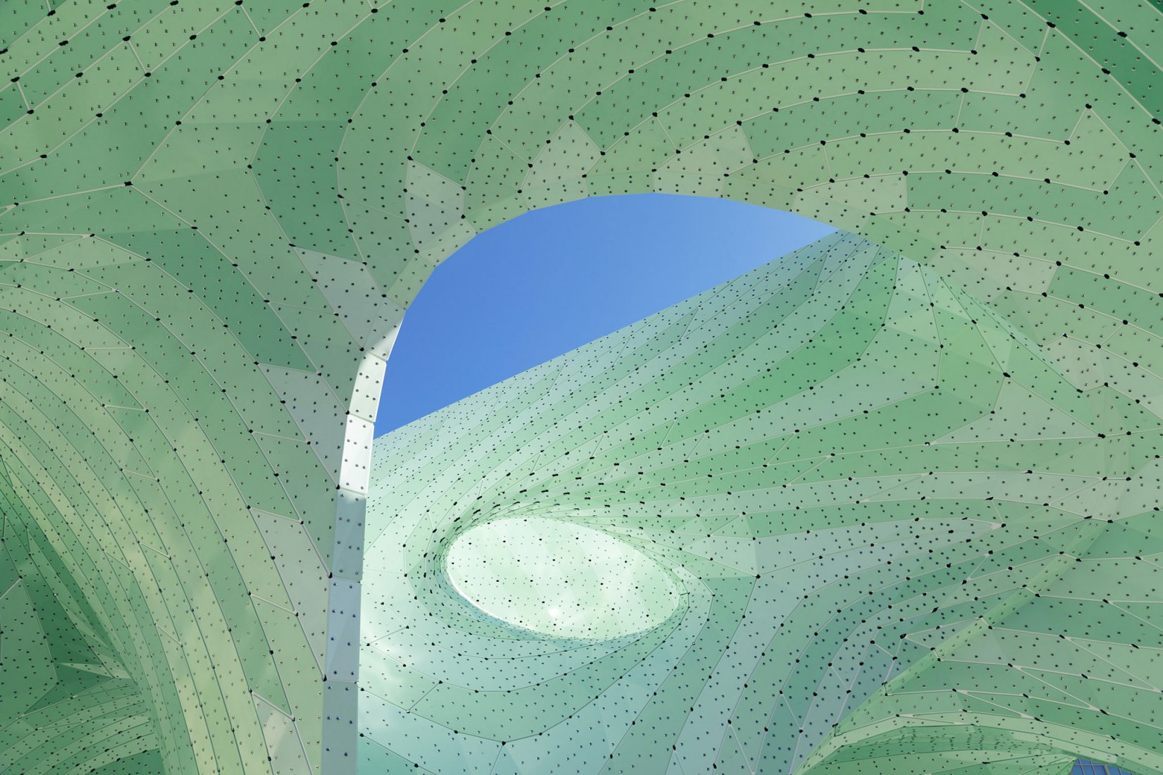 Zephyr ​Pavilion by Marc Fornes /​ Theverymany. Photograph by NAARO