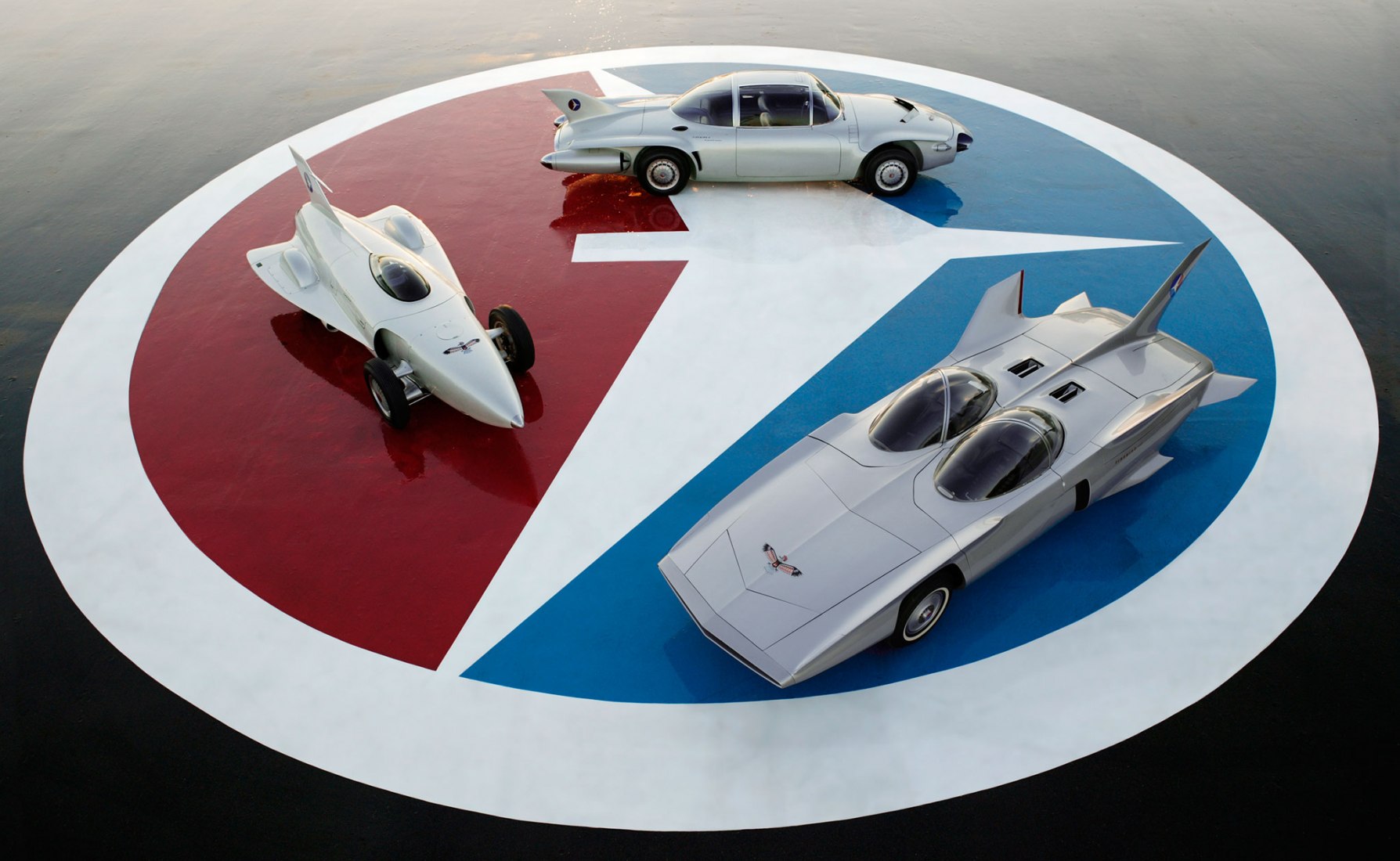 Harley Earl. General Motors, Firebirds I, II y III, 1954–58. General Motors. Fotografía por Rodney Morr.