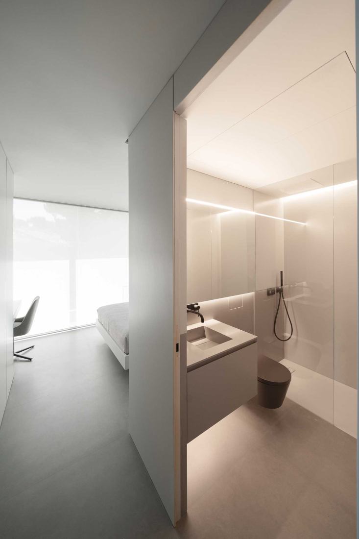 Casa Compluvium por Fran Silvestre Arquitectos. Fotografía por Jesús Orrico.