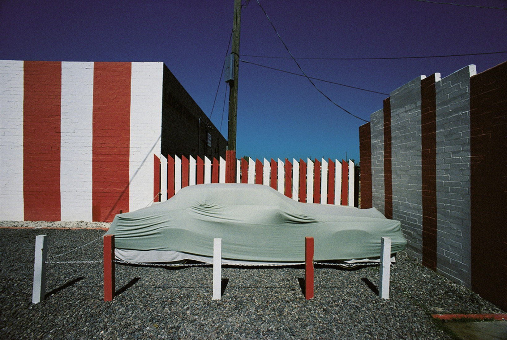 PAESAGGIO URBANO. ARIZONA. 1979 © Franco Fontana // Cortesía SR Arte Contemporanea – MONDO GALERIA. 