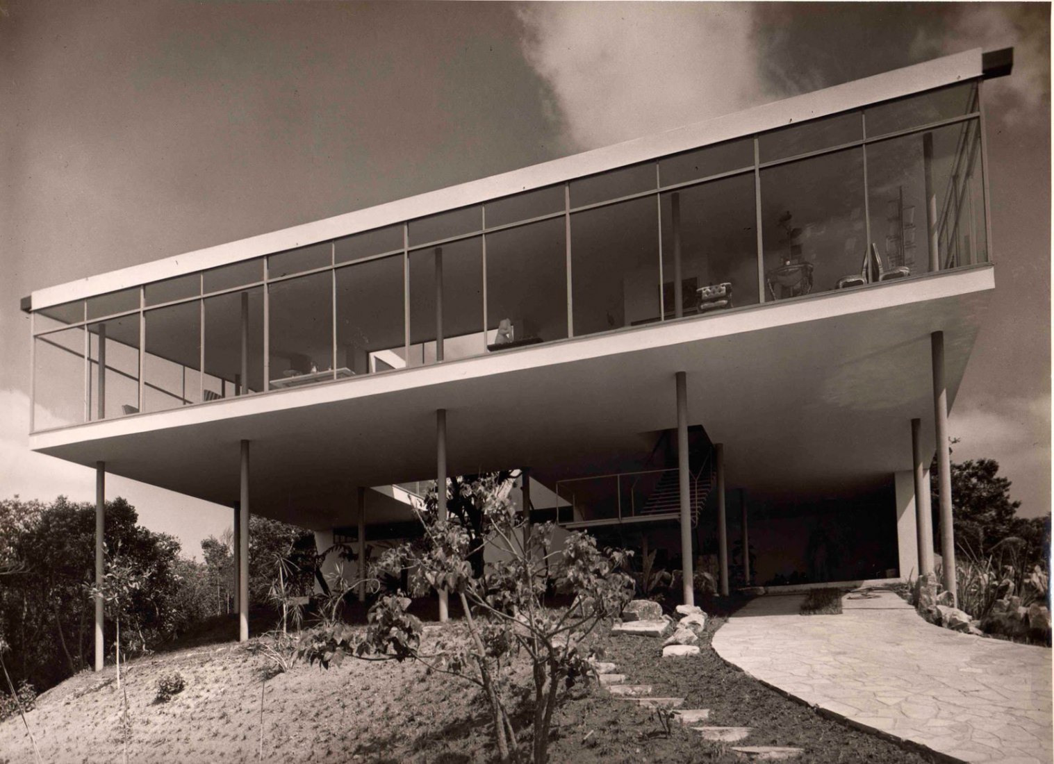 Albert Frey y Lina Bo Bardi, vanguardistas de la Casa Moderna, en una