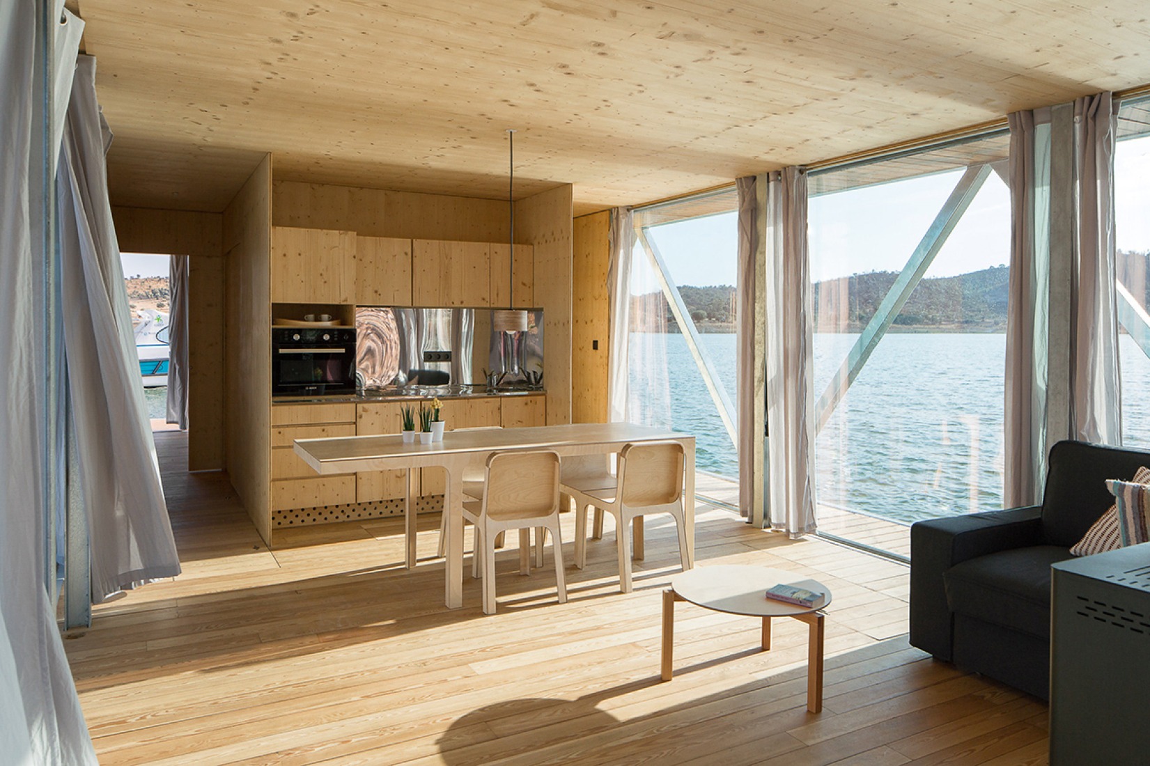 Interior view of the Floating house, by Friday S.A. Photography © José Campos.