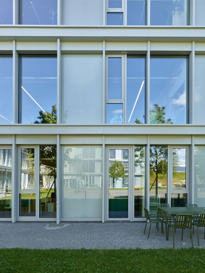 Socio-educational workshops for people with disabilities at the Fondation l'Espérance by FWG Architects. Photograph by Thomas Jantscher.
