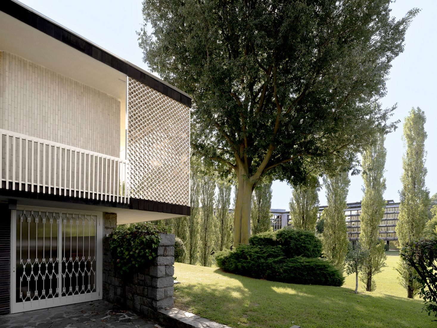 Villa Rossi por G Studio. Fotografía por Fabio Oggero.