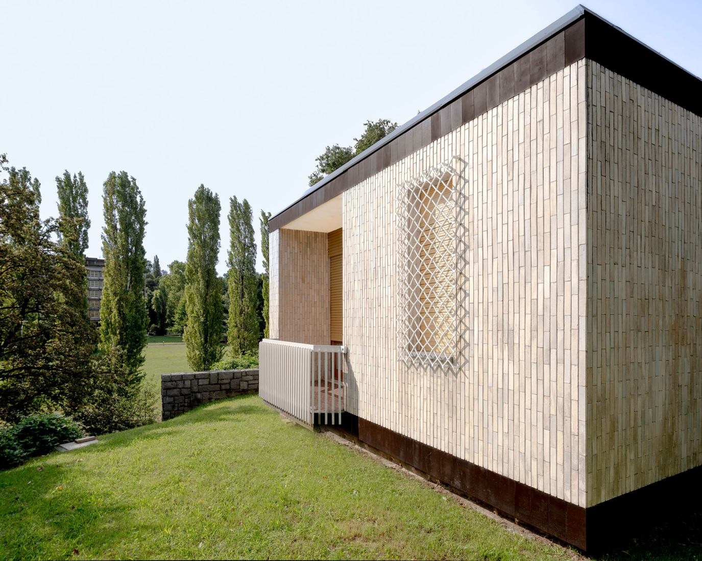 Villa Rossi por G Studio. Fotografía por Fabio Oggero.