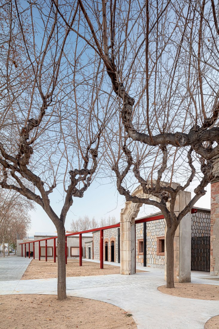El Roser Social Center by Josep Ferrando Architecture + Gallego Arquitectura. Photograph by Adrià Goula