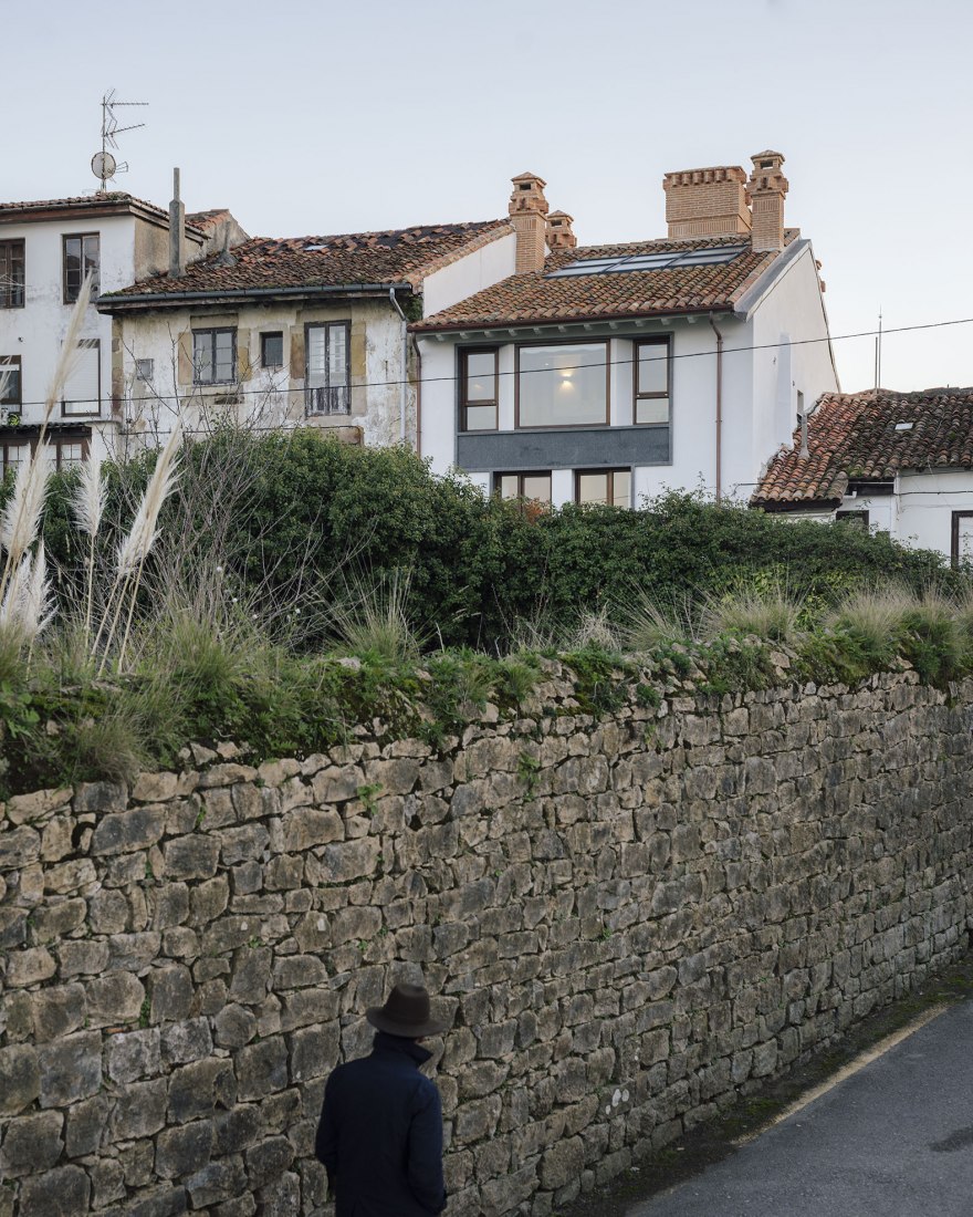 Comillas House by GarciaGerman Arquitectos. Photograph by Imagen Subliminal