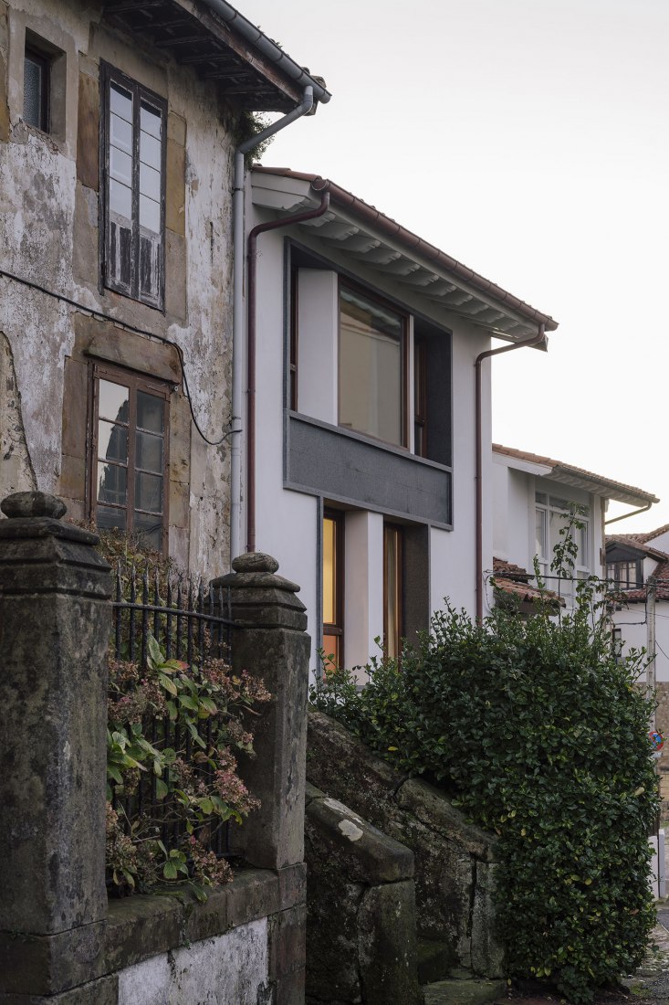 Comillas House by GarciaGerman Arquitectos. Photograph by Imagen Subliminal