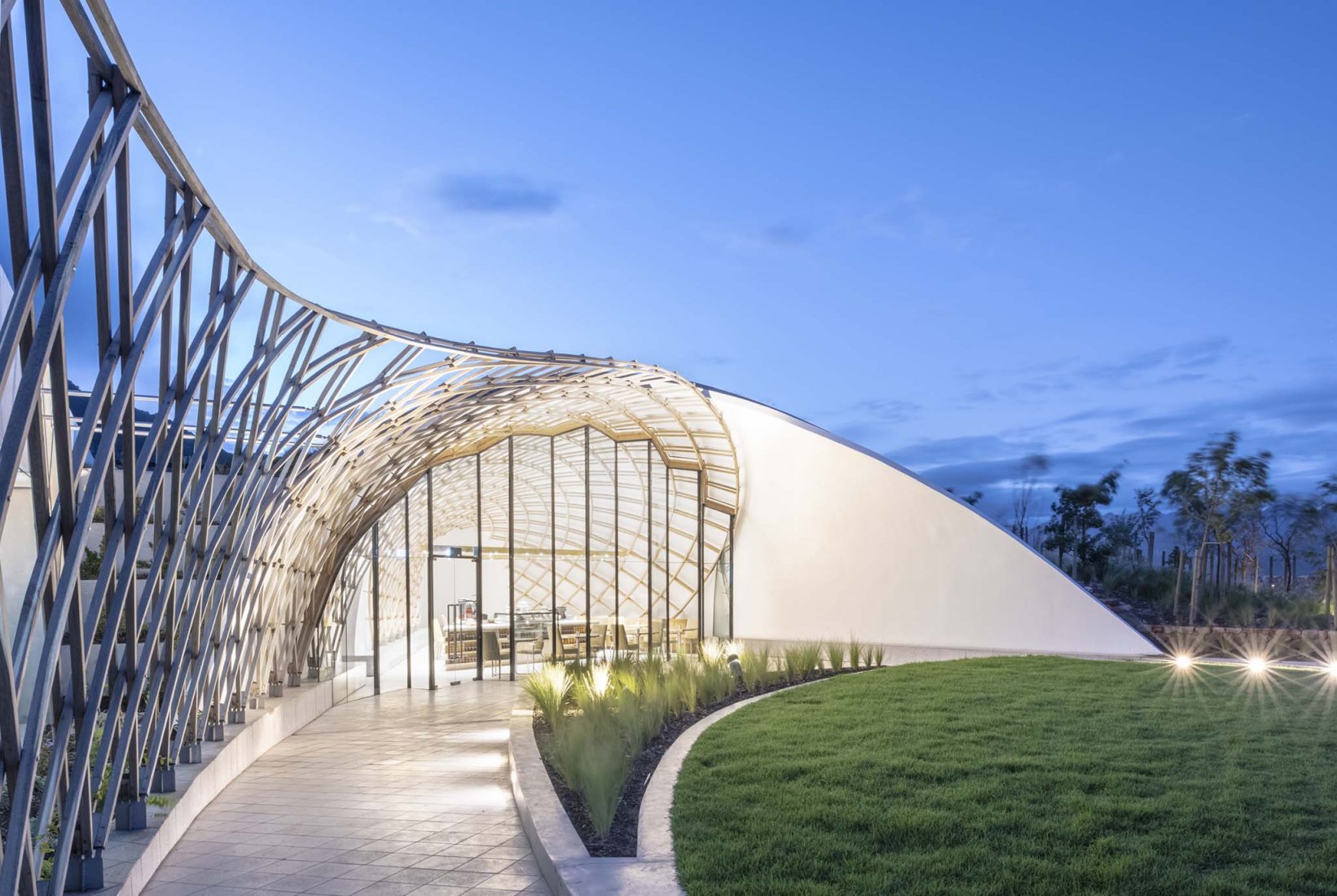 Garden Cafe by Steyn Studio, Meyer & Associates and Square One Landscape Architects. Photograph by Dave Southwood