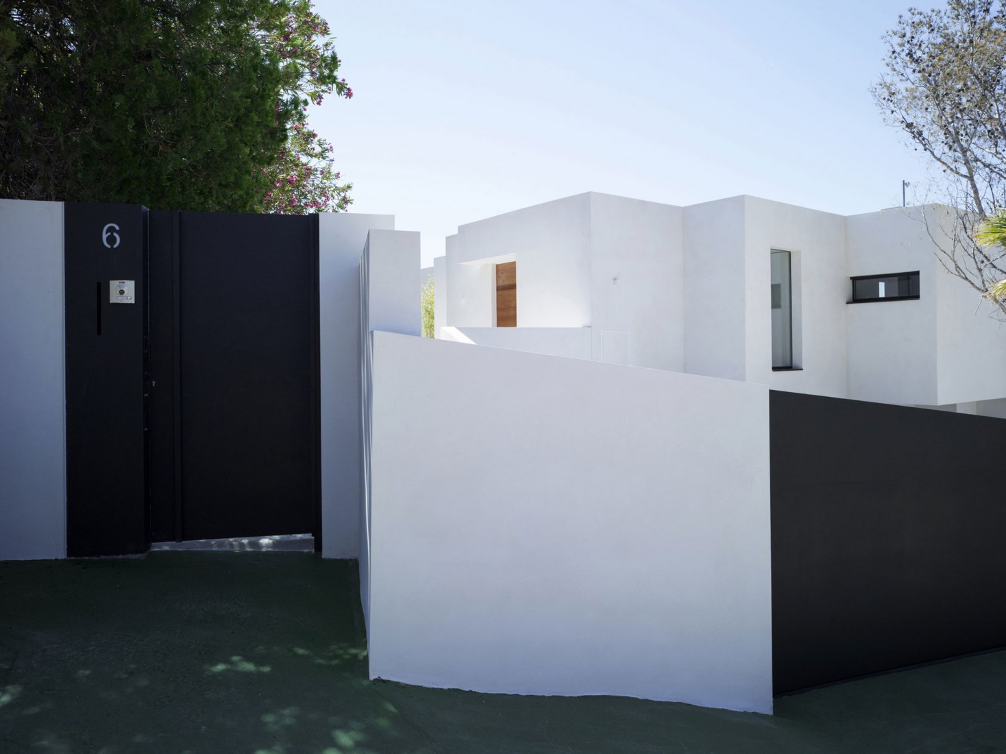 Casa Punta Albir by rgb arquitectos, Altea, Alicante. Photograph © Mayte Piera