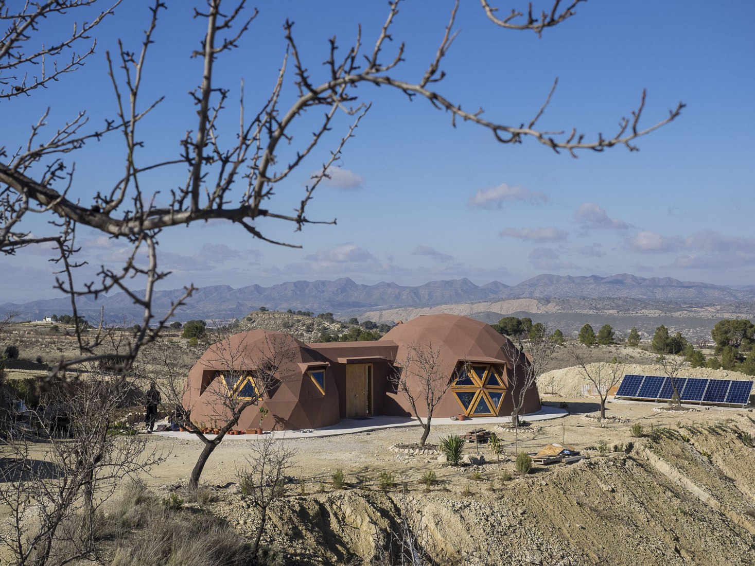 Visual Reference: Geodesic And Self Sufficient Housing By Ecoproyecta