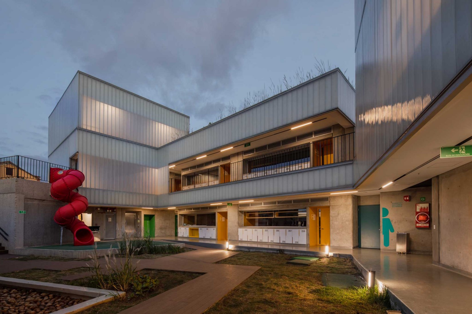 Renovation and extension of the helvetia school by El Equipo Mazzanti. Photograph by Alejandro Arango