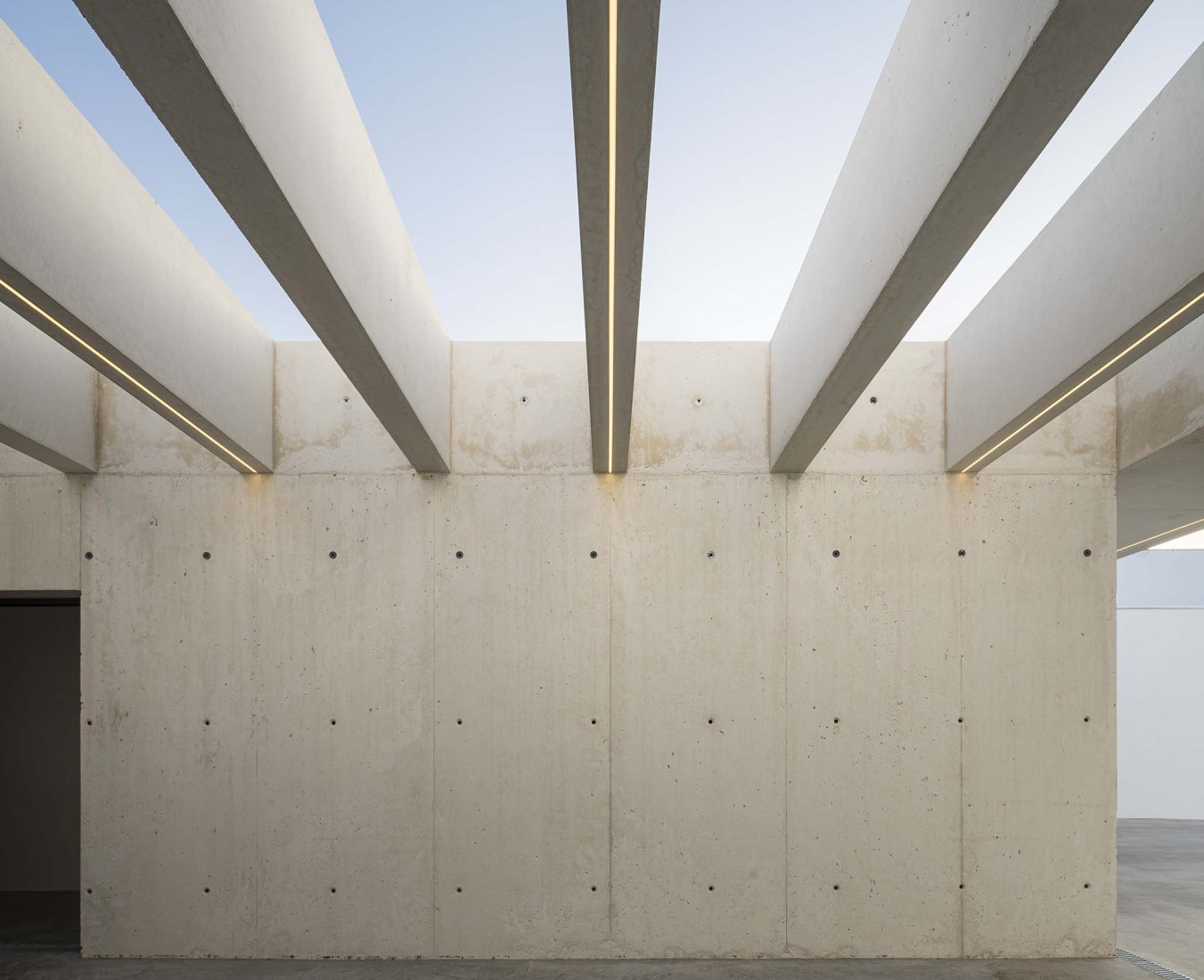 Domus Atrio por González Morgado Arquitectura. Fotografía por Juan Carlos Lagares