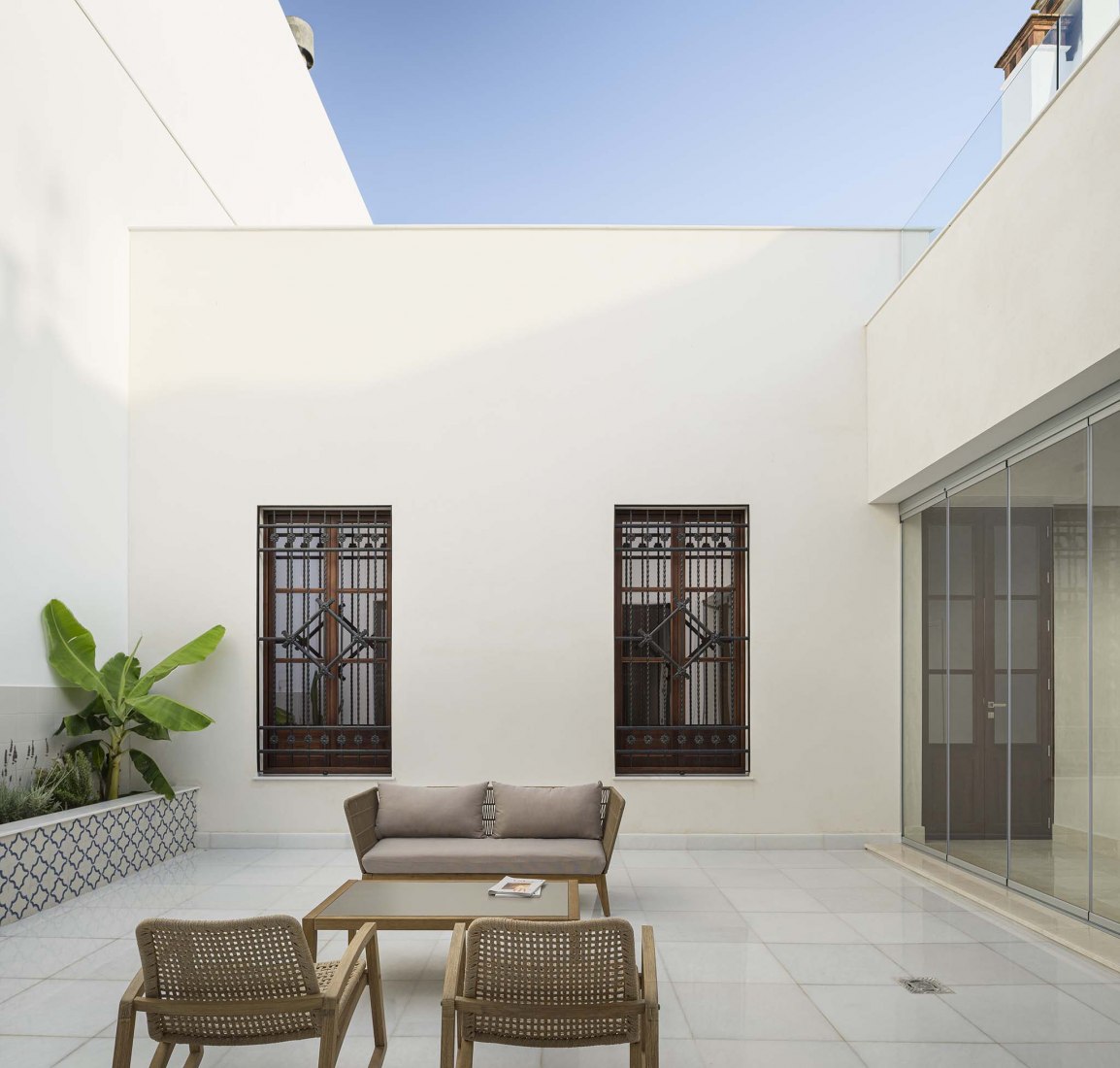 Domus Atrio por González Morgado Arquitectura. Fotografía por Juan Carlos Lagares