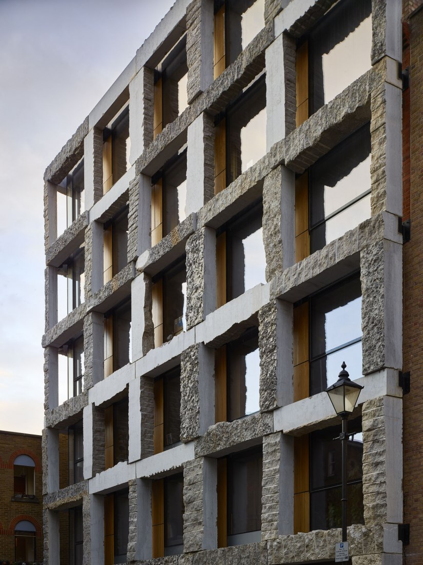 15-clerkenwell-close-by-groupwork-amin-taha-architects-the-strength