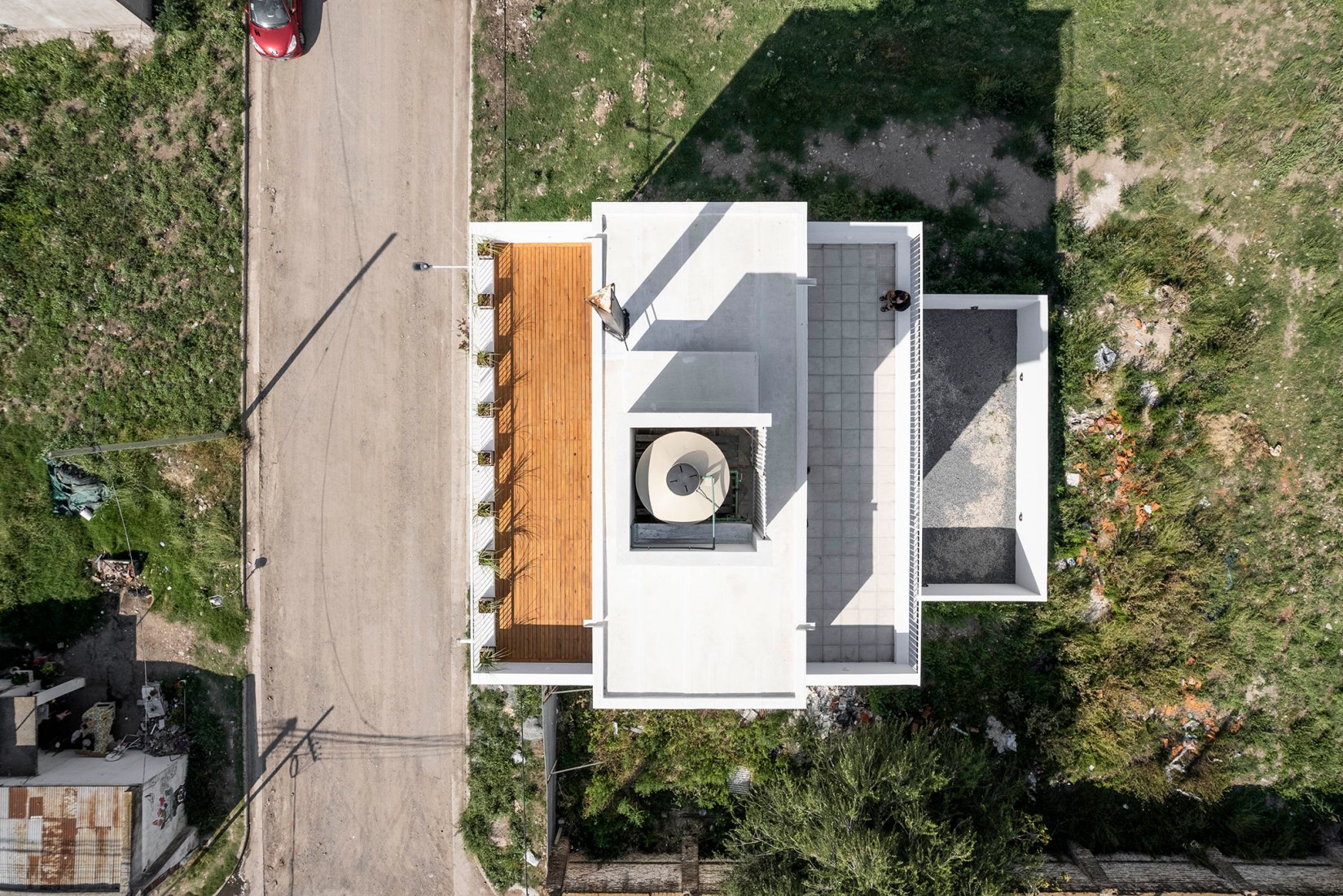 Edificio MAYO por Guadagna arquitectos. Fotografía por Luis Barandiaran.