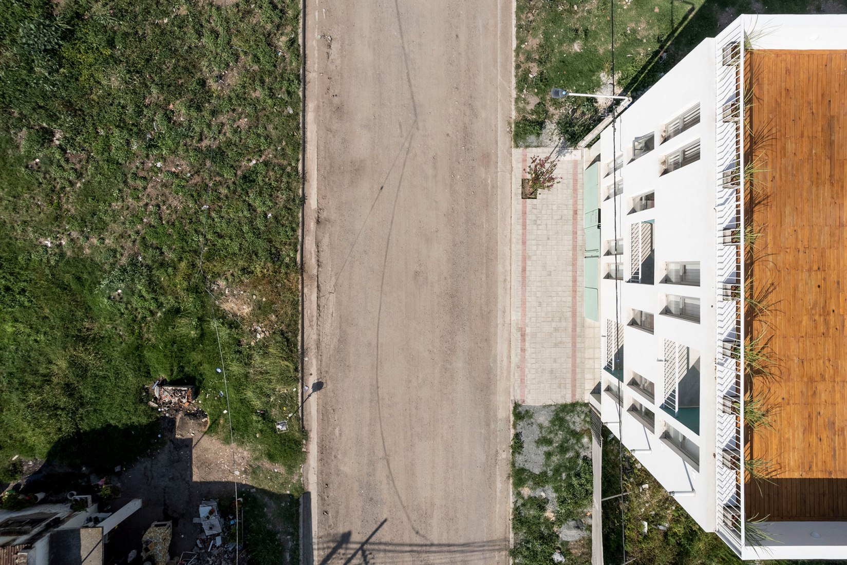 Edificio MAYO por Guadagna arquitectos. Fotografía por Luis Barandiaran.