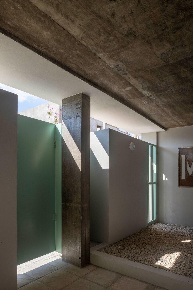 Edificio MAYO por Guadagna arquitectos. Fotografía por Luis Barandiaran.
